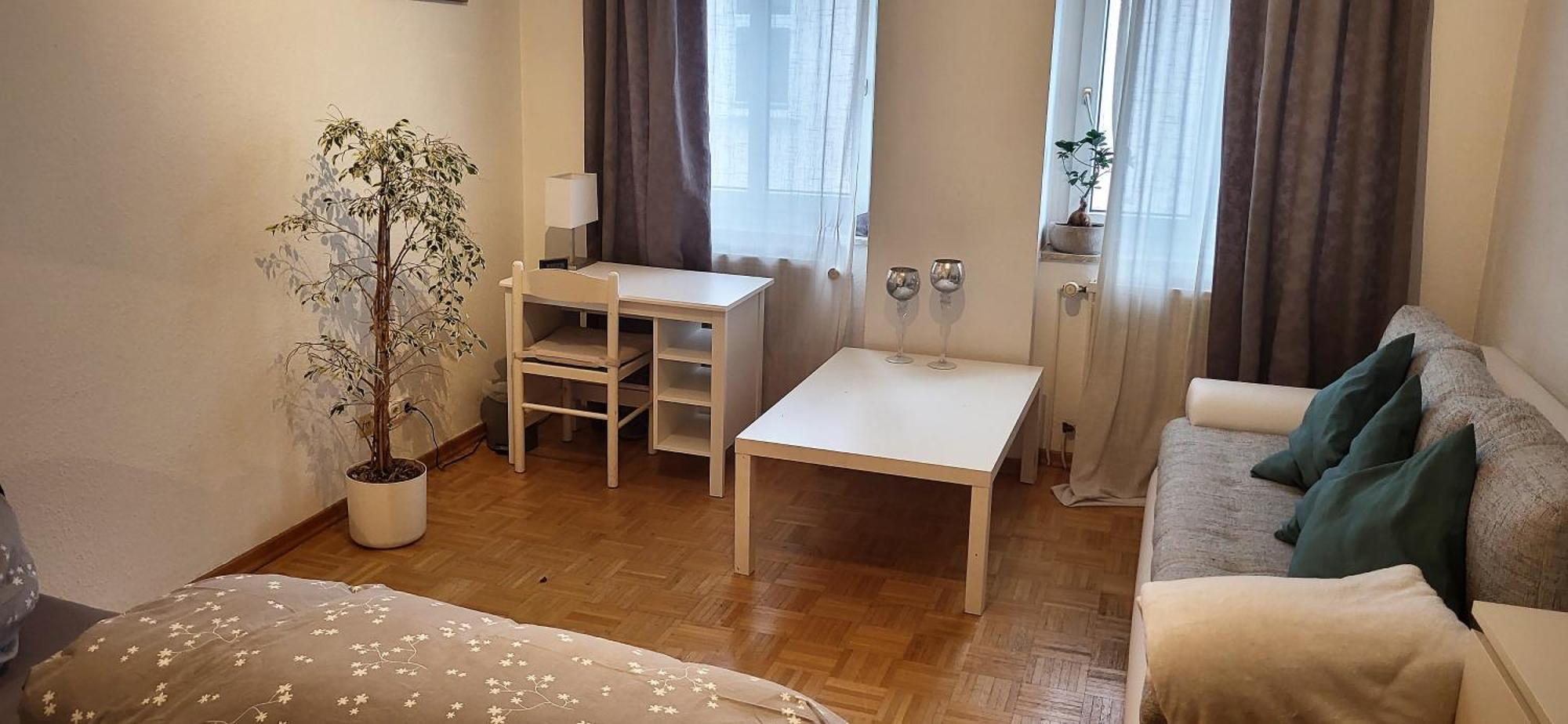 Von Privat, Grosses Zimmer Sehr Zentral In Bad Homburg Stadtmitte Bad Homburg vor der Höhe Exterior foto