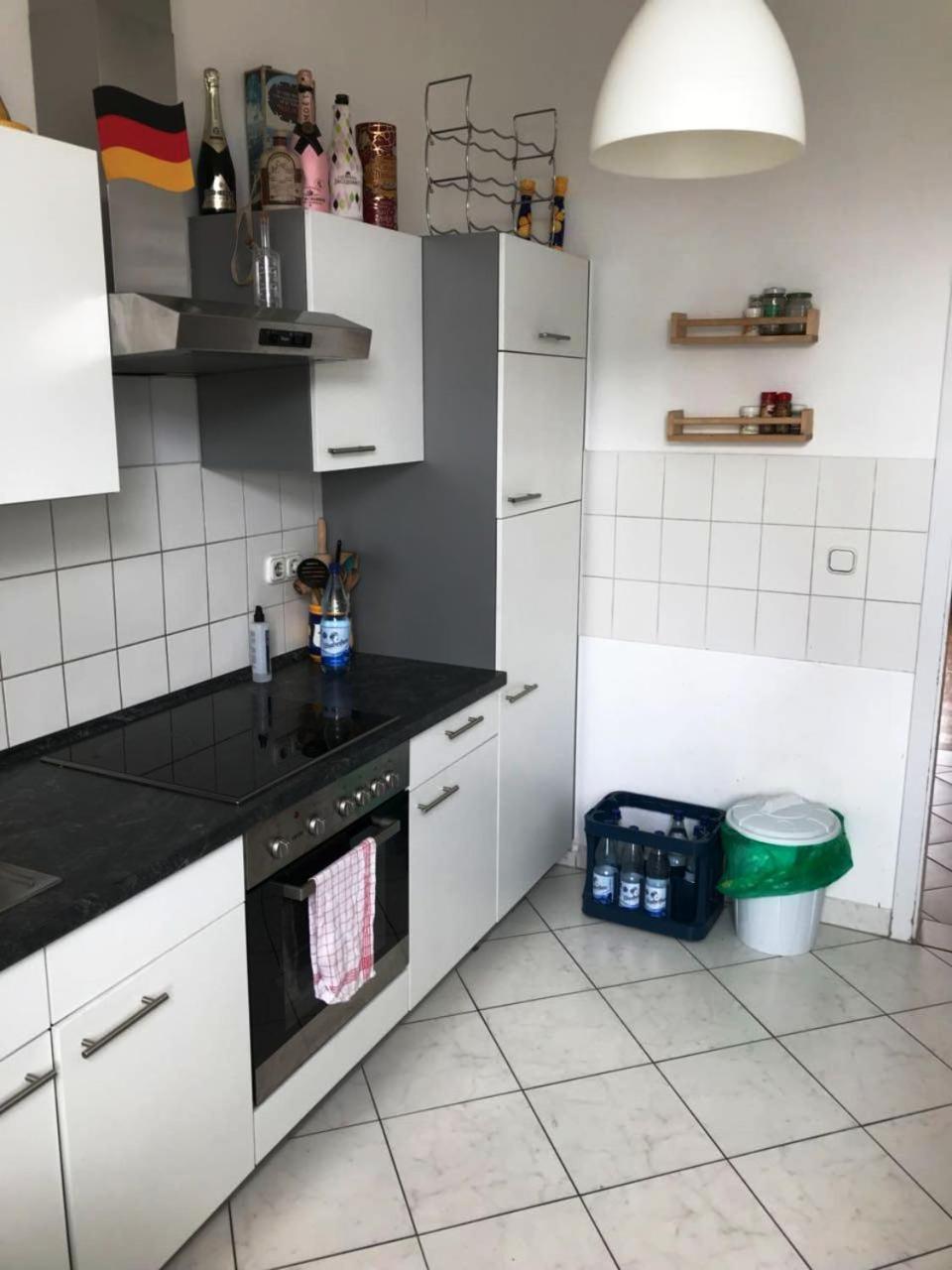 Von Privat, Grosses Zimmer Sehr Zentral In Bad Homburg Stadtmitte Bad Homburg vor der Höhe Exterior foto